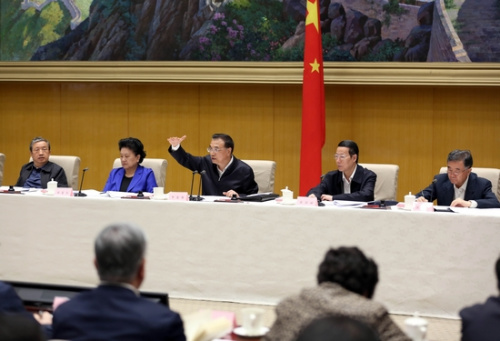 李克强：衡量“放管服”鼎新功效要有明确量化指标
